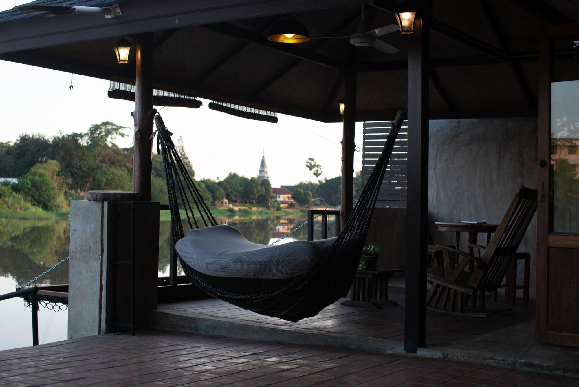 Tolani Riverside Villa Chiang Mai Exterior foto