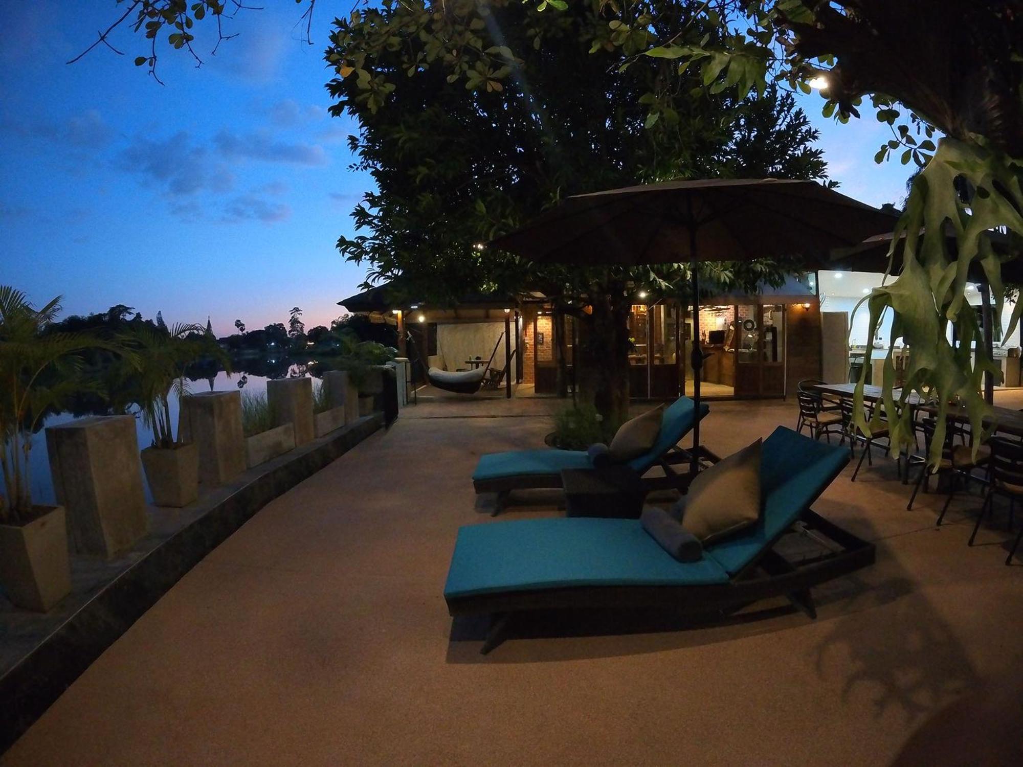 Tolani Riverside Villa Chiang Mai Exterior foto