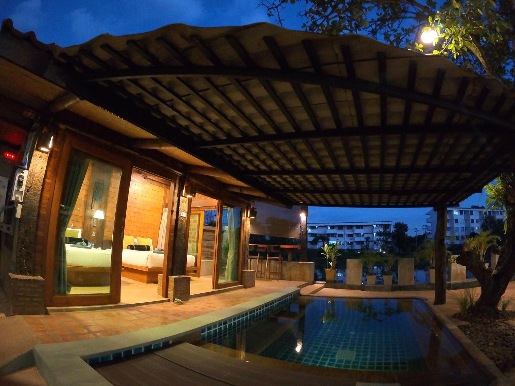 Tolani Riverside Villa Chiang Mai Exterior foto